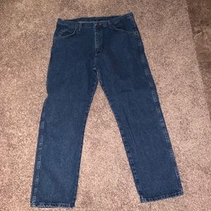 Mens Wrangler Blue Jeans! Size Waist 38, Length 30